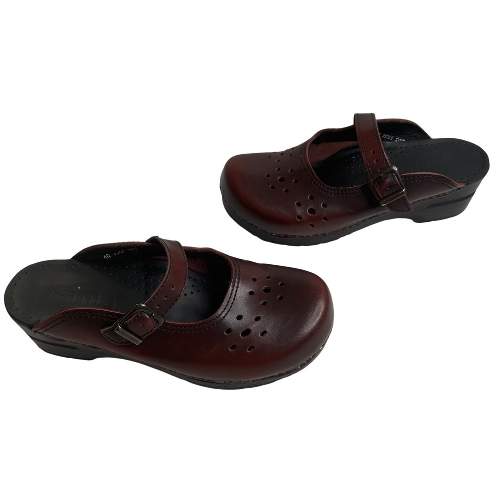 Sanita Burgundy Leather Mary Jane Clogs‎ Perforated Buckle Strap 40 7051 207